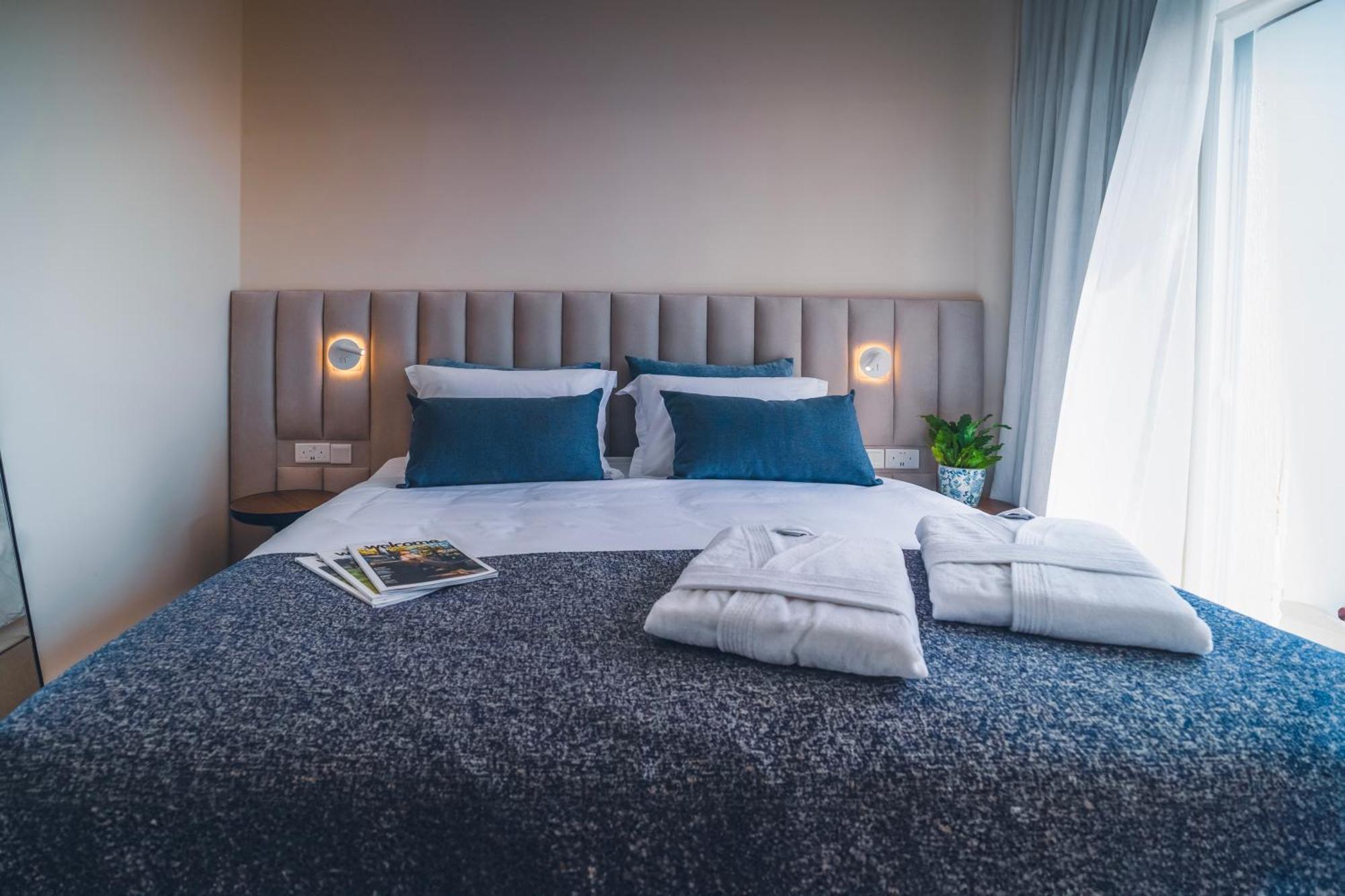 Wellclub - Wellness Family Experience - Seaview Hotel Paphos Exterior photo